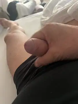 Snapshot of Cezar993 chatting on January 26, 2025, 7:10 am Cezar993 online show from January 26, 2025, 7:10 am