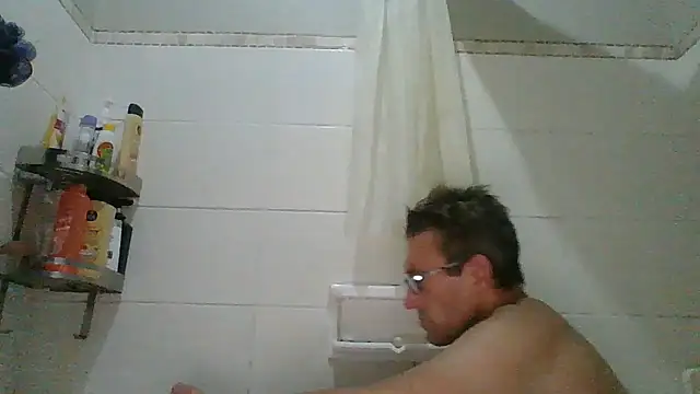 xykenrahxh online show from April 6, 2026, 9:05 pm