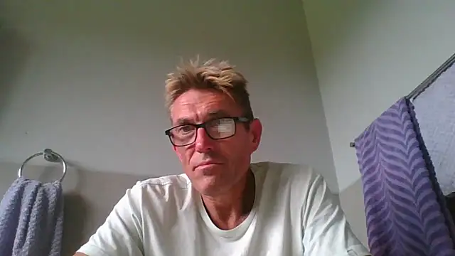 xykenrahxh online show from December 26, 2024, 3:10 pm