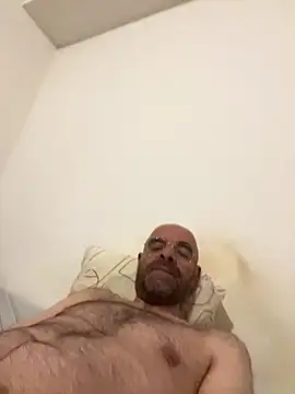 slim1976006 online show from May 18, 2026, 10:47 pm