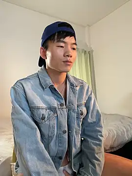 asiahot liam online show from February 1, 2026, 5:49 am