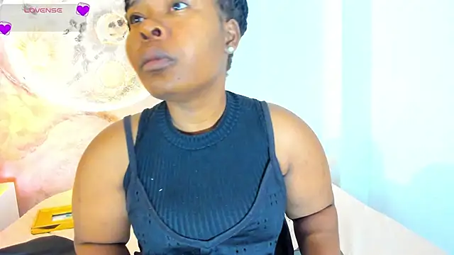 Rianamanson online show from April 3, 2026, 2:29 am