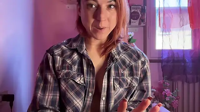 Nikky Divine online show from October 25, 2025, 7:29 am