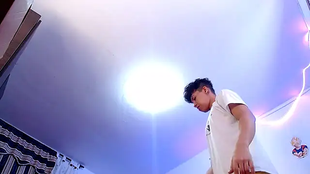 Snapshot of littleyork chatting on September 26, 2025, 10:33 am littleyork online show from September 26, 2025, 10:33 am