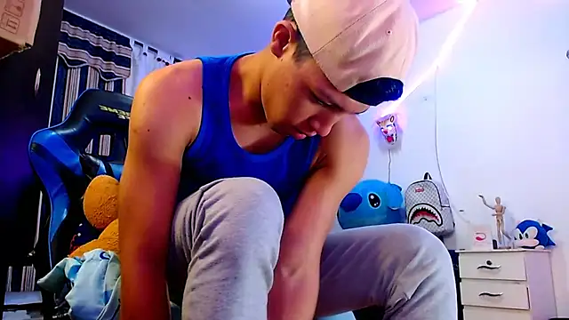 Snapshot of littleyork chatting on October 2, 2025, 11:02 am littleyork online show from October 2, 2025, 11:02 am