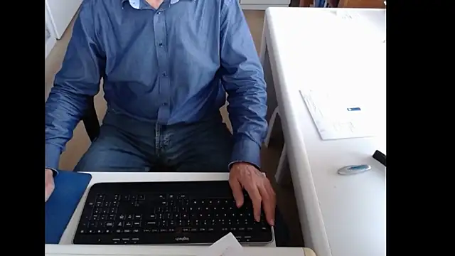 dutchpornking online show from September 19, 2025, 6:50 am