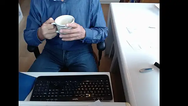 dutchpornking online show from September 18, 2025, 6:49 am