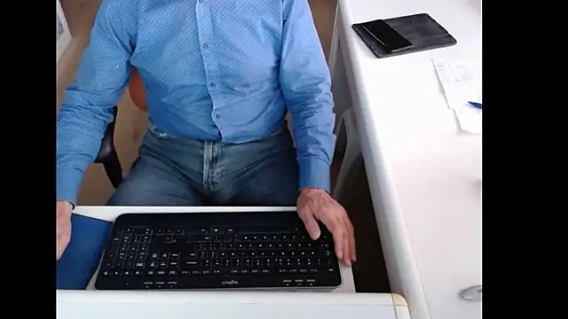 dutchpornking online show from September 25, 2025, 6:41 am