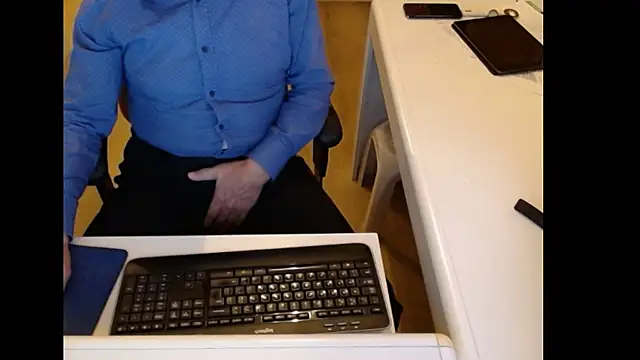 dutchpornking online show from November 7, 2025, 8:46 pm