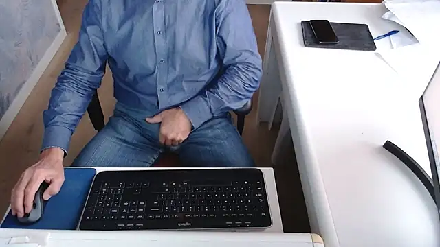 dutchpornking online show from October 6, 2025, 6:58 am