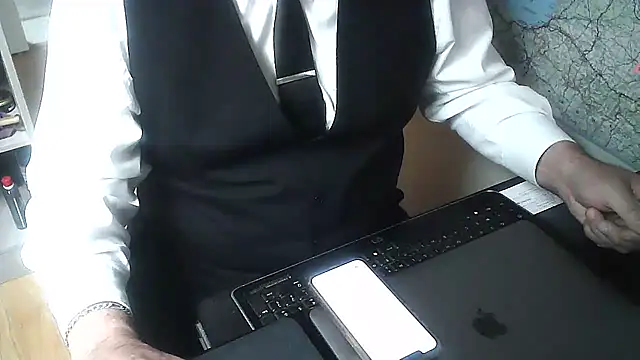 DUDURAxh online show from February 3, 2025, 2:13 pm