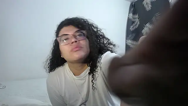 mabigomez00 online show from March 6, 2025, 7:36 am