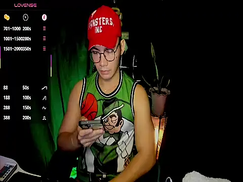 Snapshot of 000batman000 chatting on February 5, 2026, 3:24 am 000batman000 online show from February 5, 2026, 3:24 am