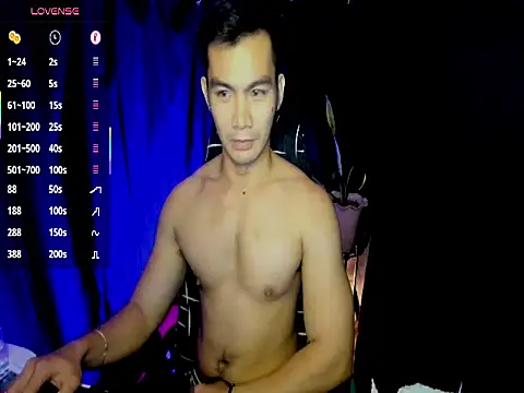 Snapshot of 000batman000 chatting on February 5, 2026, 3:30 pm 000batman000 online show from February 5, 2026, 3:30 pm