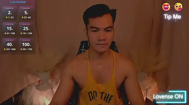 Snapshot of 000batman000 chatting on December 6, 2024, 11:19 pm 000batman000 online show from December 6, 2024, 11:19 pm