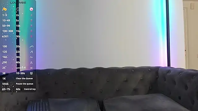 BiancaCruzzz online show from September 18, 2025, 5:27 pm