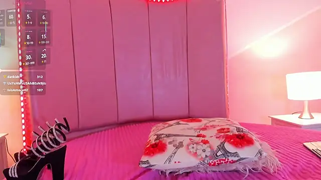 sofia castrillon online show from February 25, 2025, 9:53 am