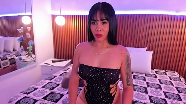 sofia castrillon online show from September 27, 2025, 12:33 pm