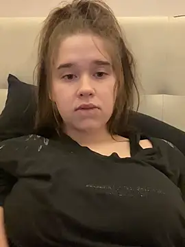 HornyGirlH online show from February 22, 2025, 3:56 am