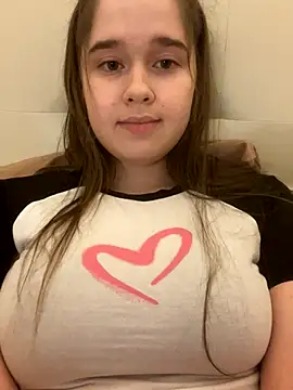 HornyGirlH online show from October 25, 2025, 1:16 am