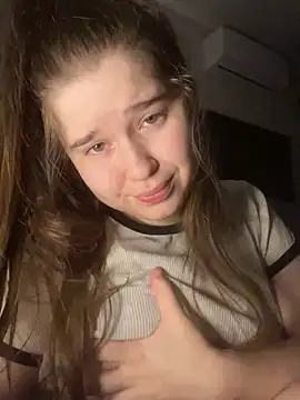 HornyGirlH online show from November 2, 2025, 2:27 am