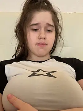 HornyGirlH online show from February 8, 2025, 6:12 am