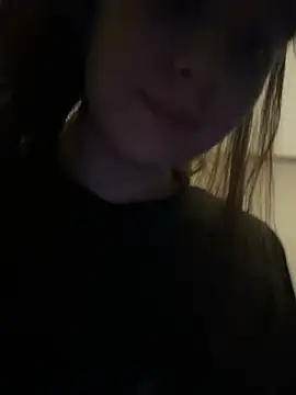 Snapshot of HornyGirlH chatting on July 14, 2026, 11:44 pm HornyGirlH online show from July 14, 2026, 11:44 pm