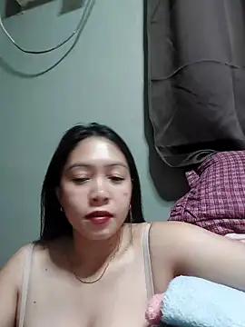 Snapshot of MissKitty31 chatting on April 24, 2026, 1:46 pm MissKitty31 online show from April 24, 2026, 1:46 pm