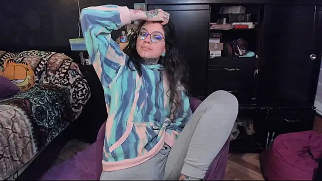 Lilmarieee online show from March 21, 2025, 1:13 am