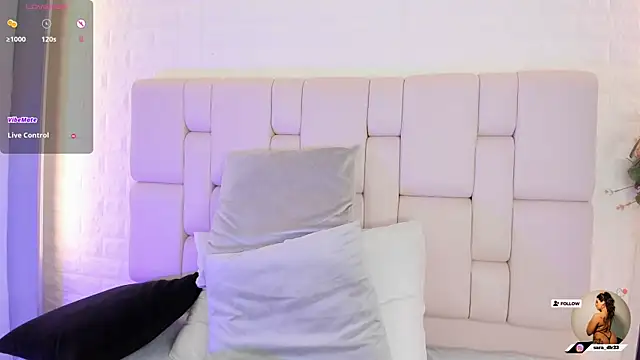 nataly clark  online show from March 7, 2025, 1:42 am