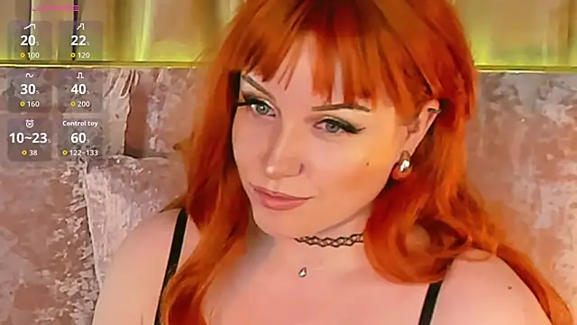 Snapshot of RoseRoxy chatting on April 27, 2026, 3:43 pm RoseRoxy online show from April 27, 2026, 3:43 pm