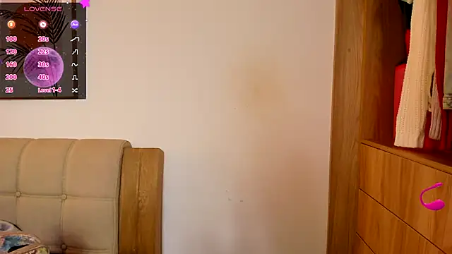 Ash milk online show from March 14, 2026, 3:18 pm