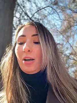 Snapshot of YOUR-KARINA chatting on March 19, 2026, 5:40 am YOUR-KARINA online show from March 19, 2026, 5:40 am