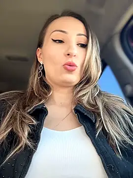 Snapshot of YOUR-KARINA chatting on March 29, 2026, 5:31 am YOUR-KARINA online show from March 29, 2026, 5:31 am