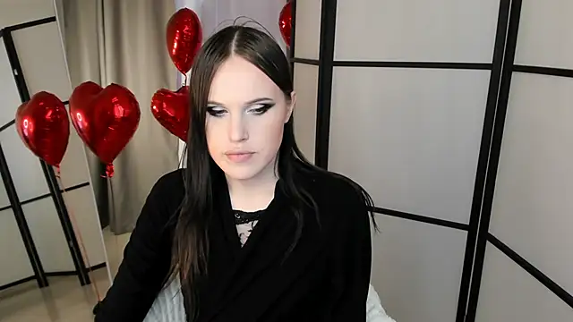 EffieMinki online show from February 10, 2026, 11:53 am