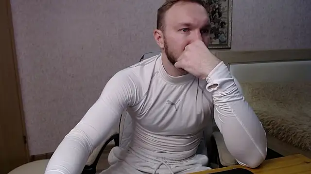 Toress1 online show from February 12, 2026, 2:17 pm