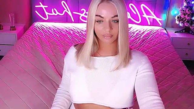 AllwaysHotJ online show from January 9, 2026, 2:07 am