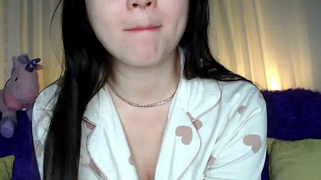 Lili asian online show from February 17, 2025, 9:00 pm