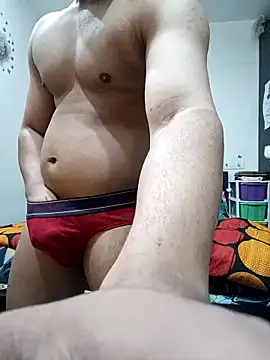 Snapshot of GYMBOY0071 chatting on December 26, 2024, 7:03 am GYMBOY0071 online show from December 26, 2024, 7:03 am