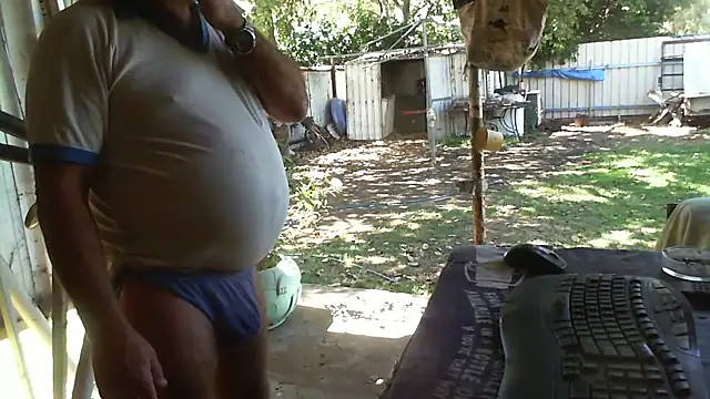 herbie010666 online show from September 21, 2025, 3:33 am