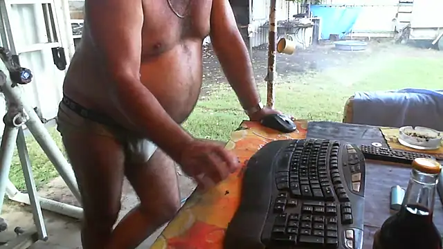 herbie010666 online show from March 13, 2025, 7:53 am