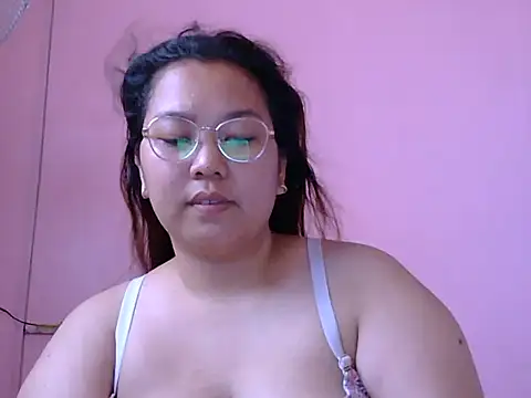 Snapshot of Boobsiemarie chatting on May 18, 2026, 6:29 am Boobsiemarie online show from May 18, 2026, 6:29 am