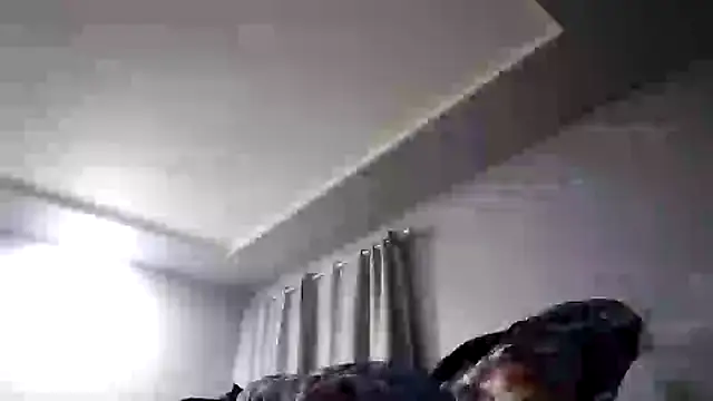 Snapshot of khloebanques chatting on January 31, 2025, 3:20 am khloebanques online show from January 31, 2025, 3:20 am