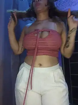 Snapshot of SexyFriends_ chatting on June 7, 2026, 9:42 pm SexyFriends online show from June 7, 2026, 9:42 pm