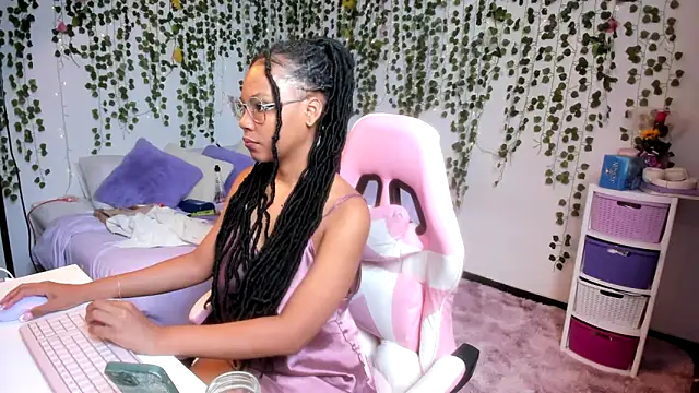 violeta milleer online show from November 20, 2025, 5:13 pm