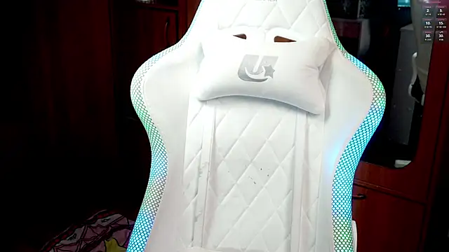 Snapshot of ho1yho1e chatting on October 12, 2025, 6:42 pm ho1yho1e online show from October 12, 2025, 6:42 pm