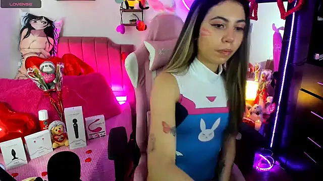 lilly sweett online show from February 15, 2025, 3:42 am