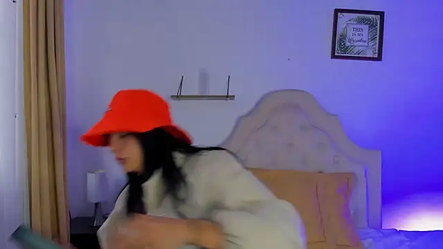 AneeSmith online show from December 2, 2024, 10:18 pm