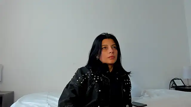 AneeSmith online show from February 14, 2025, 9:21 pm