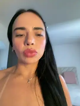 Snapshot of GeorginaJones chatting on July 11, 2026, 9:37 pm GeorginaJones online show from July 11, 2026, 9:37 pm